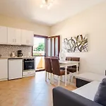 Angelique Appartement *